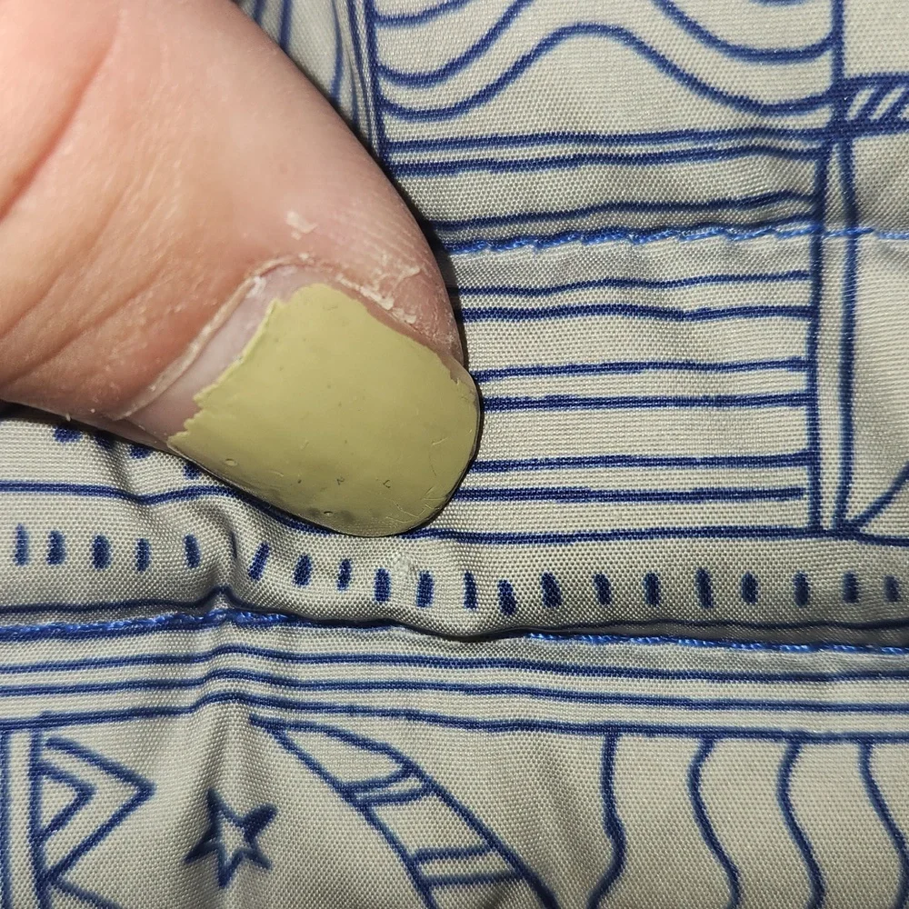 Patagonia® Worn WearBaby Down Sweater/jacket size 6-12months